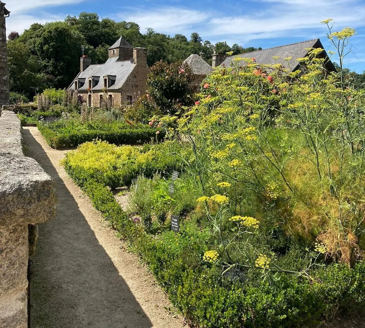 Beautiful Cottage Lanvallay Francia