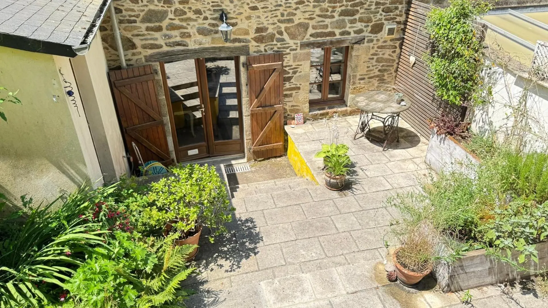 Beautiful Cottage Lanvallay 0*,  Francia